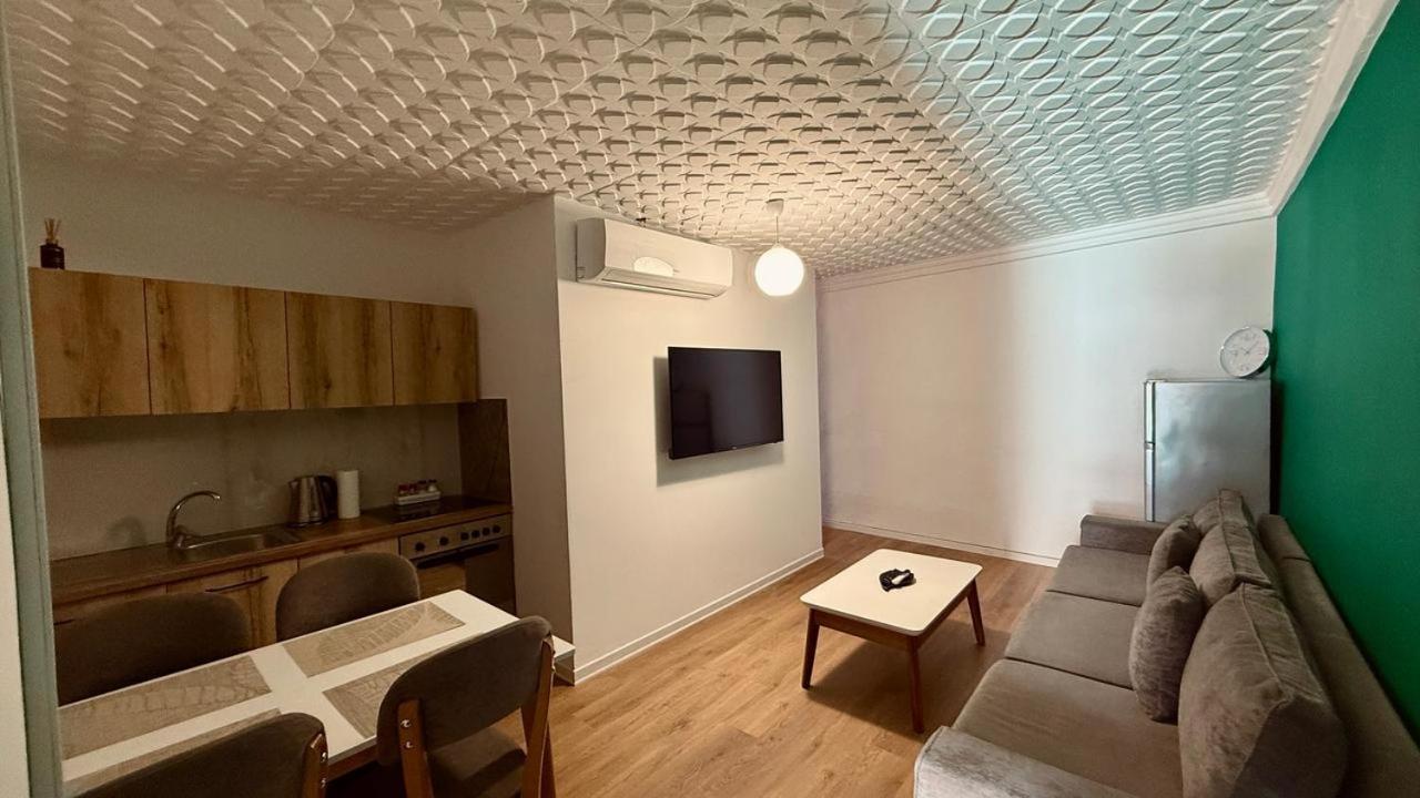 Host Elios Tirana Apartamento Exterior foto