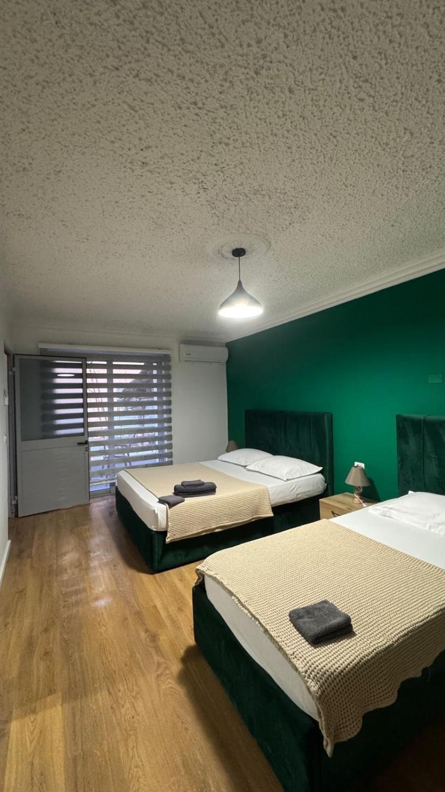 Host Elios Tirana Apartamento Exterior foto